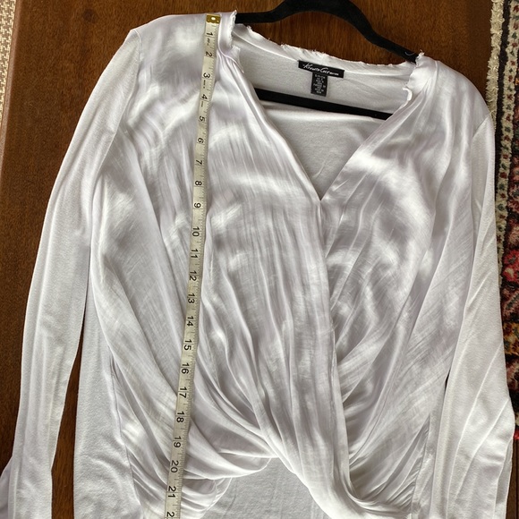 Kenneth Cole white long sleeved blouse - Picture 7 of 7